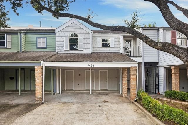 7483 Brompton Street, Houston