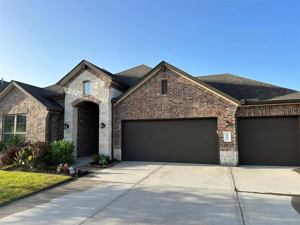 2982 Austin Breeze Lane, League City
