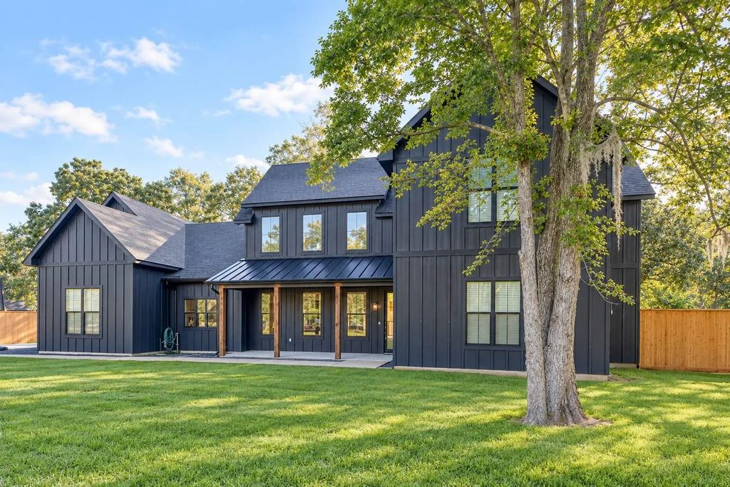 2901 Shady Lane, Webster