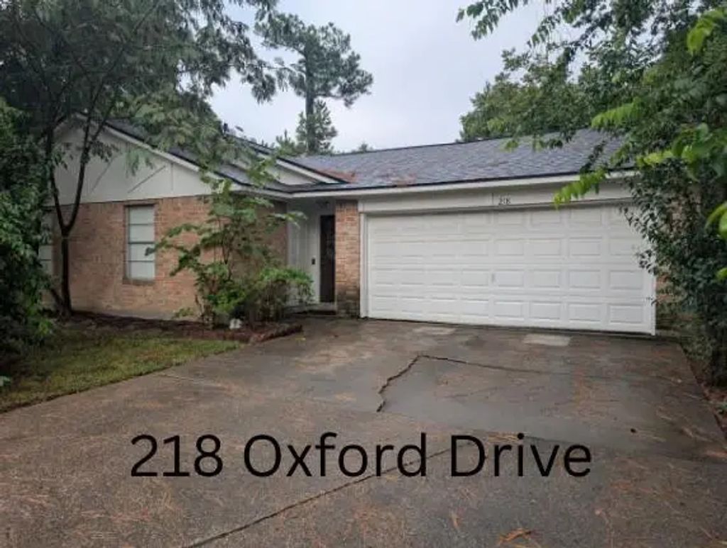 218 Oxford Drive, Conroe