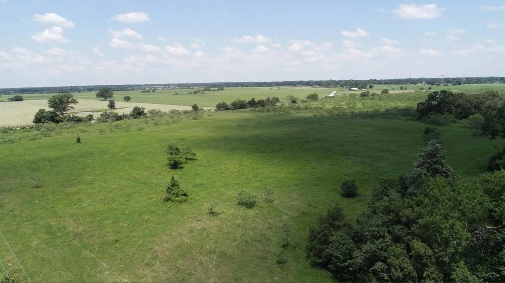 1239 County Road 358, Gause