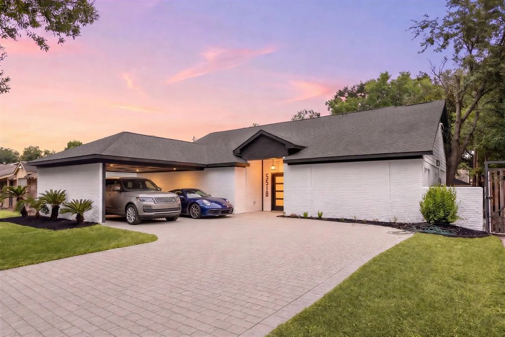 5518 Beechnut Street, Houston