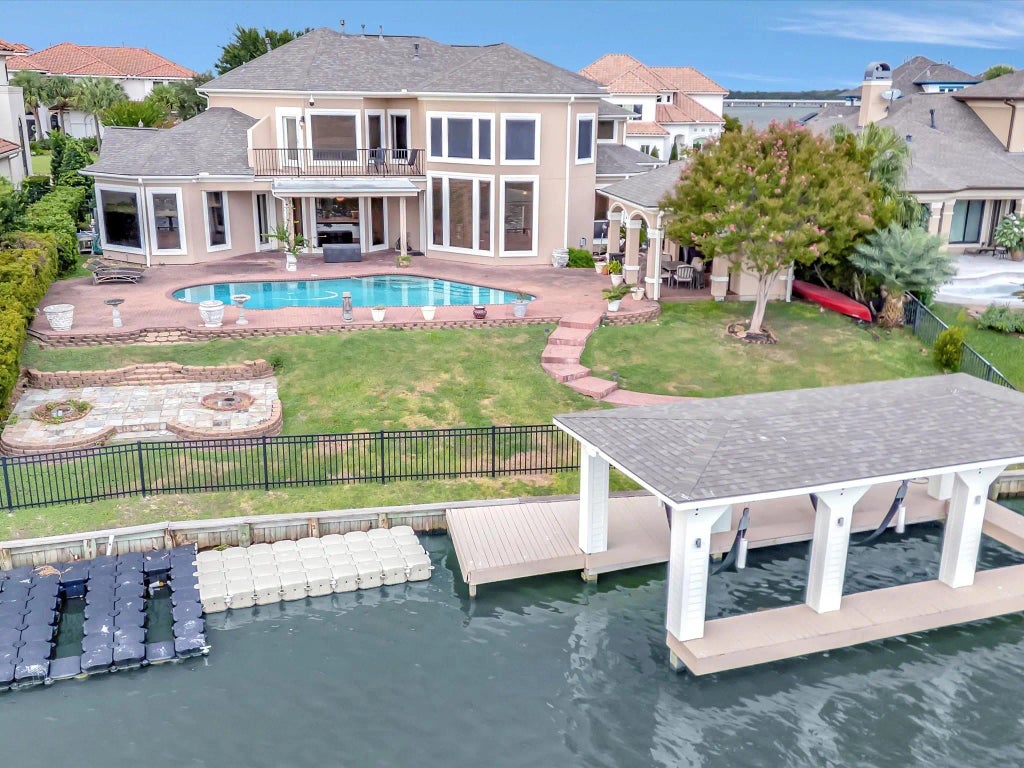 3006 S Island Drive, Seabrook