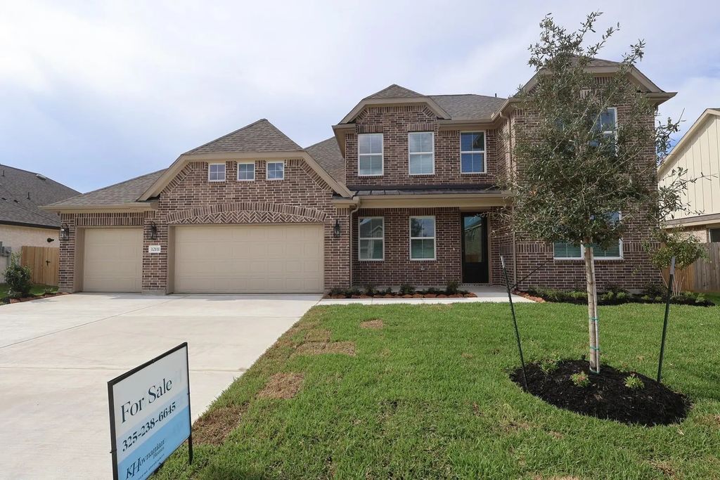 12111 Upper Meadows Avenue, Mont Belvieu
