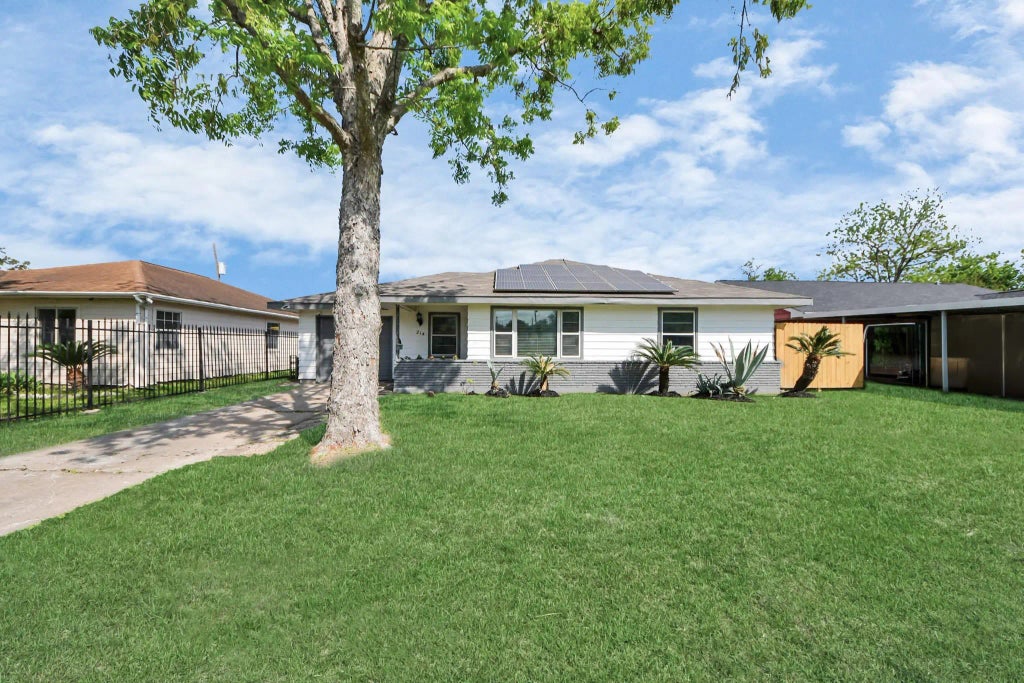 214 Axilda Street, Houston