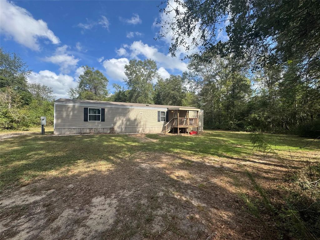 750 Portico, Livingston