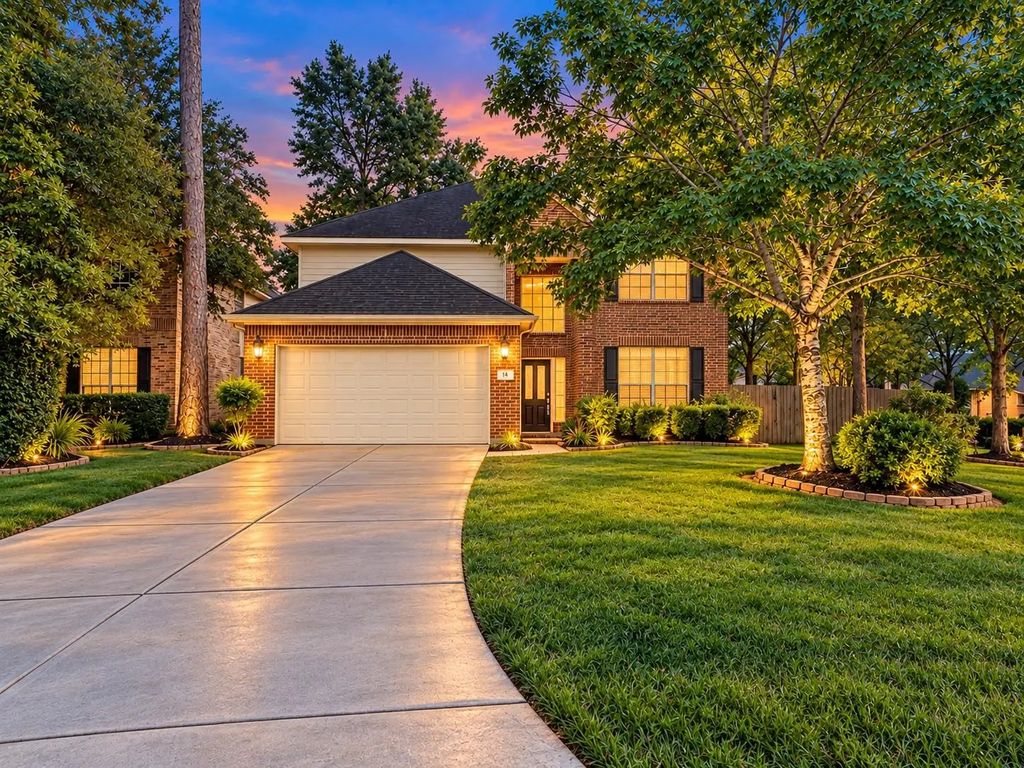 43 W Spindle Tree Circle, The Woodlands