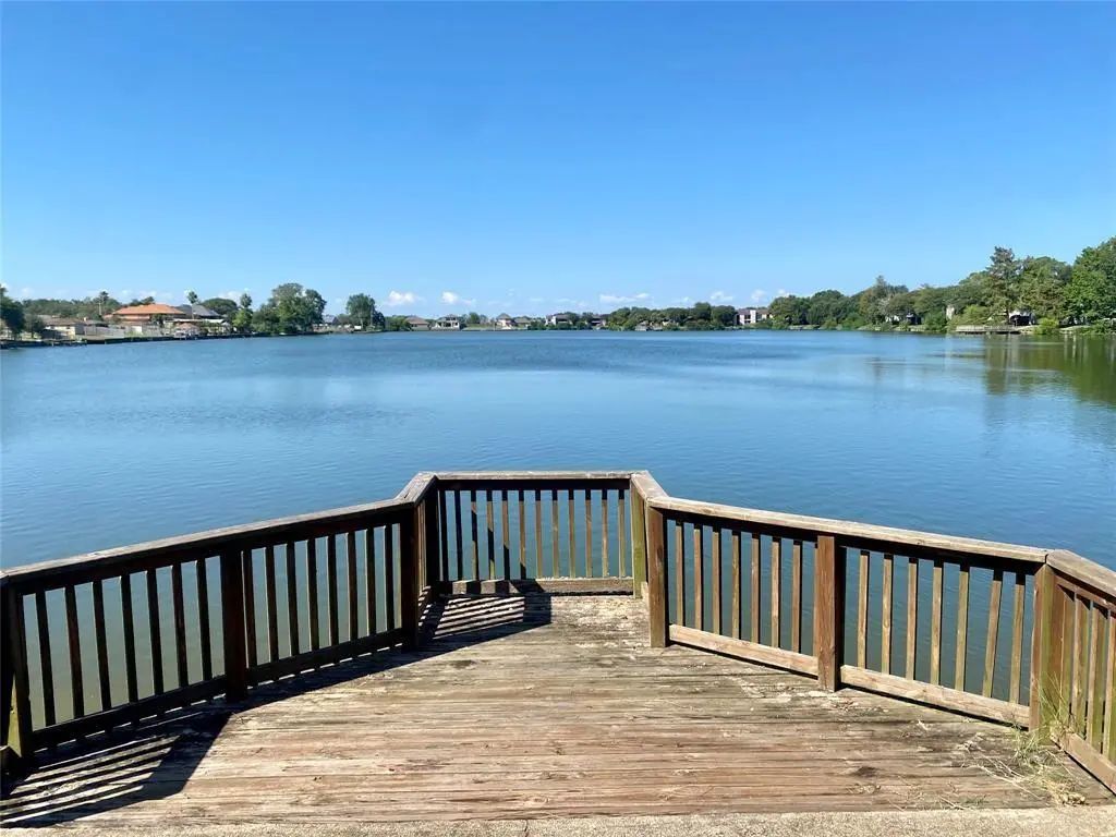 8922 Glacier Avenue, Texas City