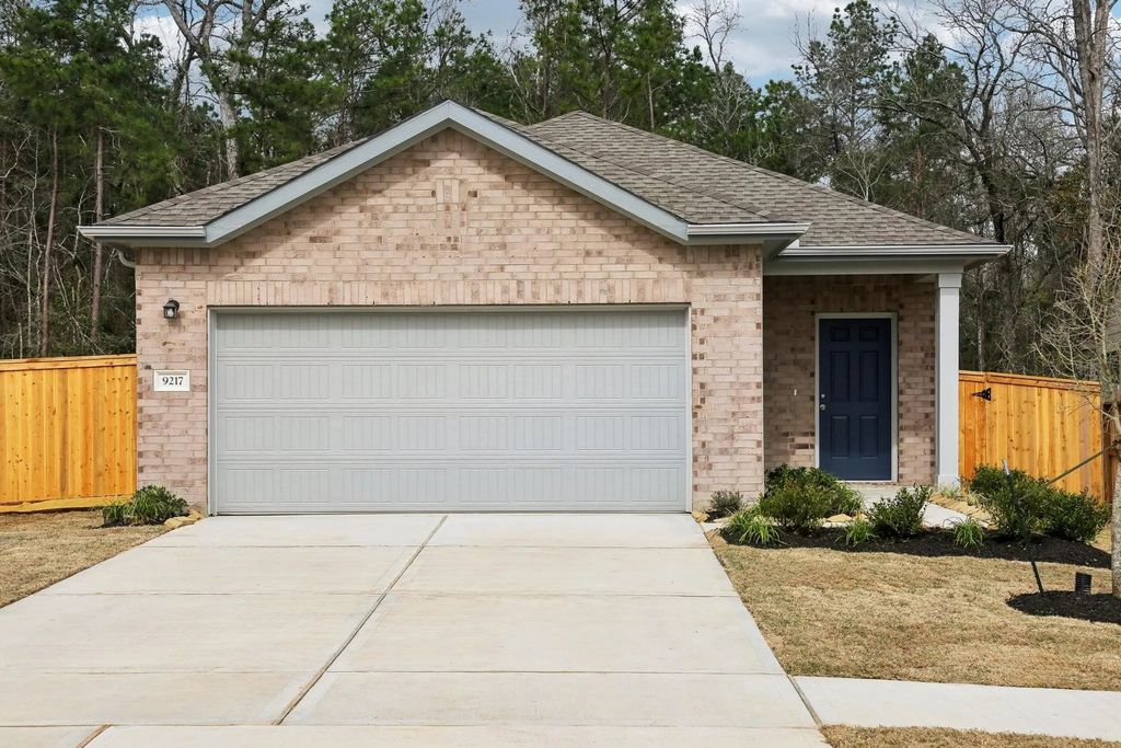 3234 Captain's Cove, Dickinson