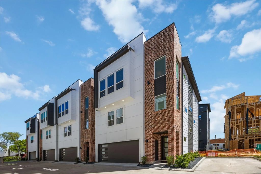 3028 Lamar Street, Houston