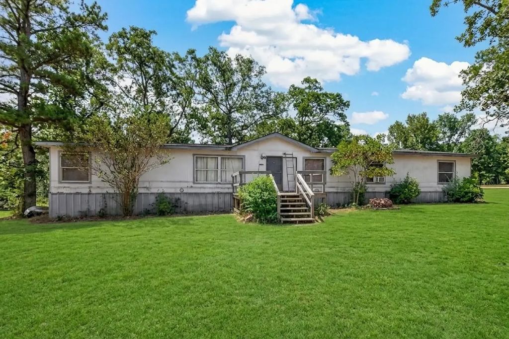 27 Pinedale Subd Rd, Huntsville