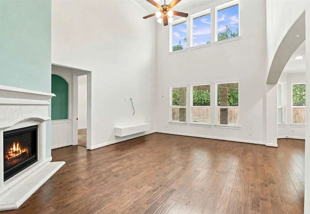 3020 Rocky Canyon Drive, Pearland