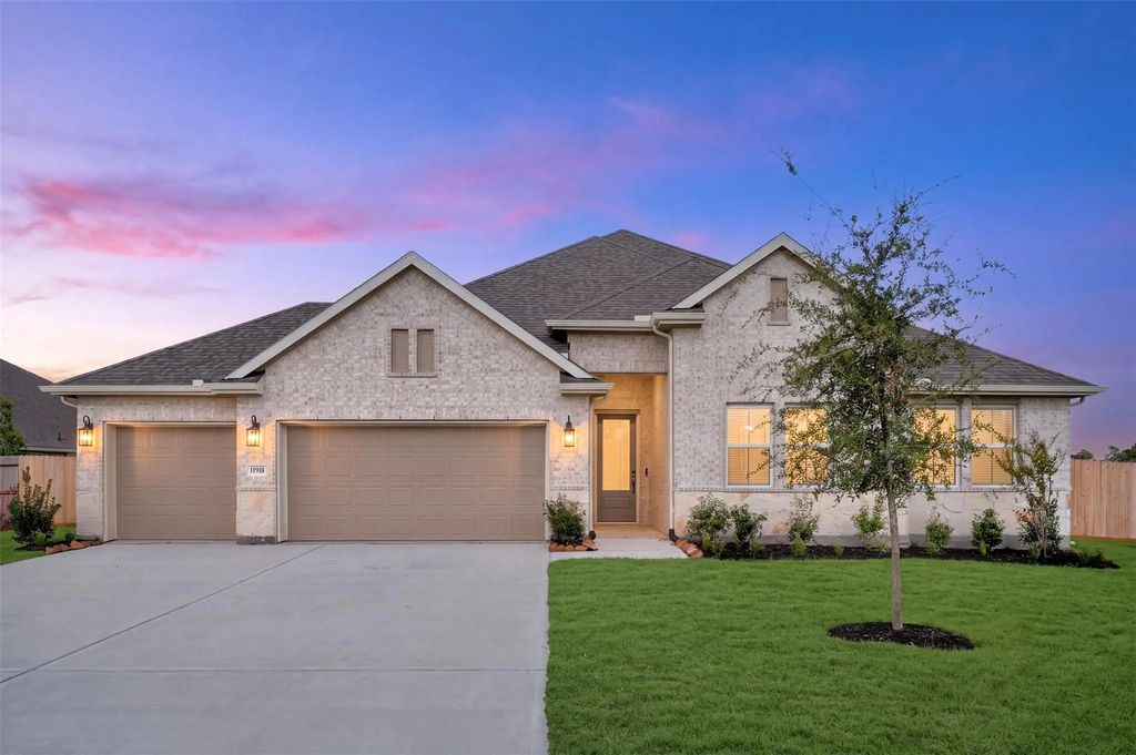 11918 Willow Way Avenue, Mont Belvieu