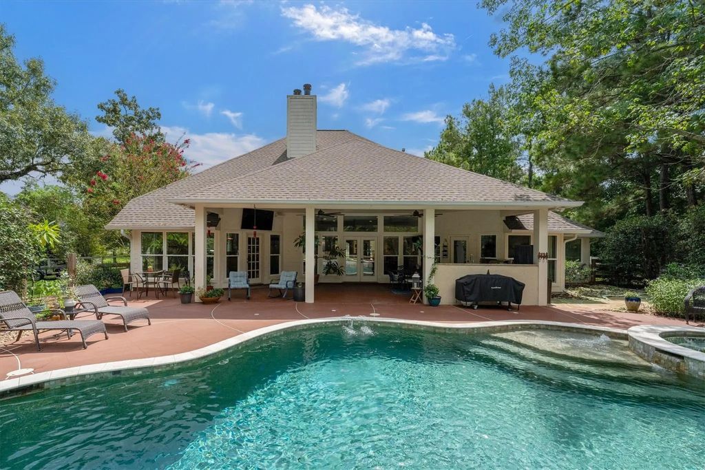 9135 Grand Lake Estates Drive, Montgomery