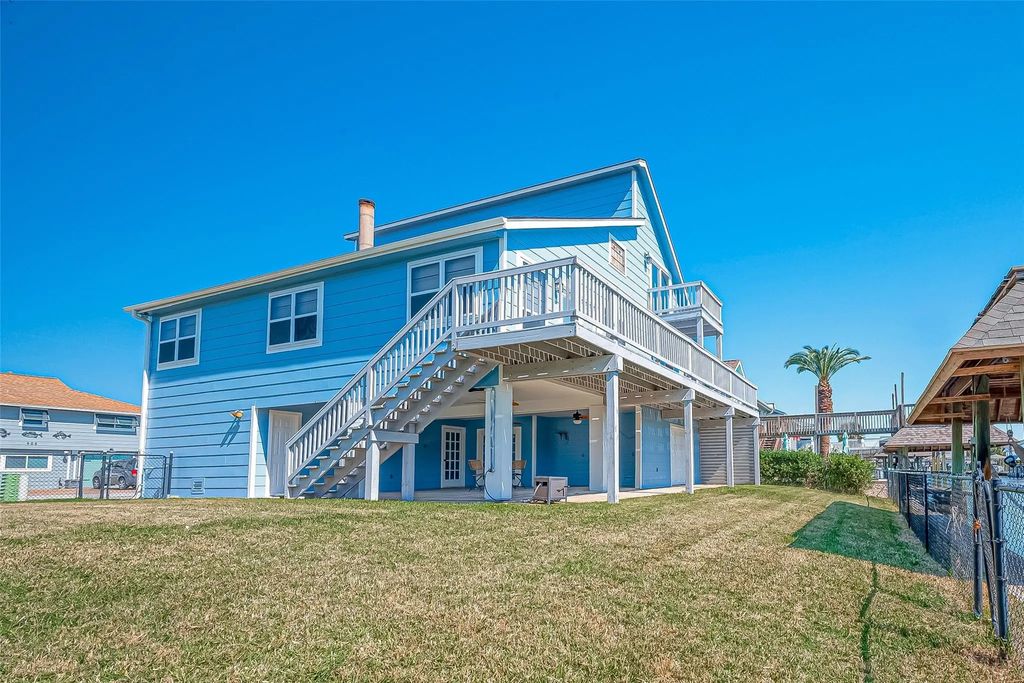 976 Bonita Street, Bayou Vista