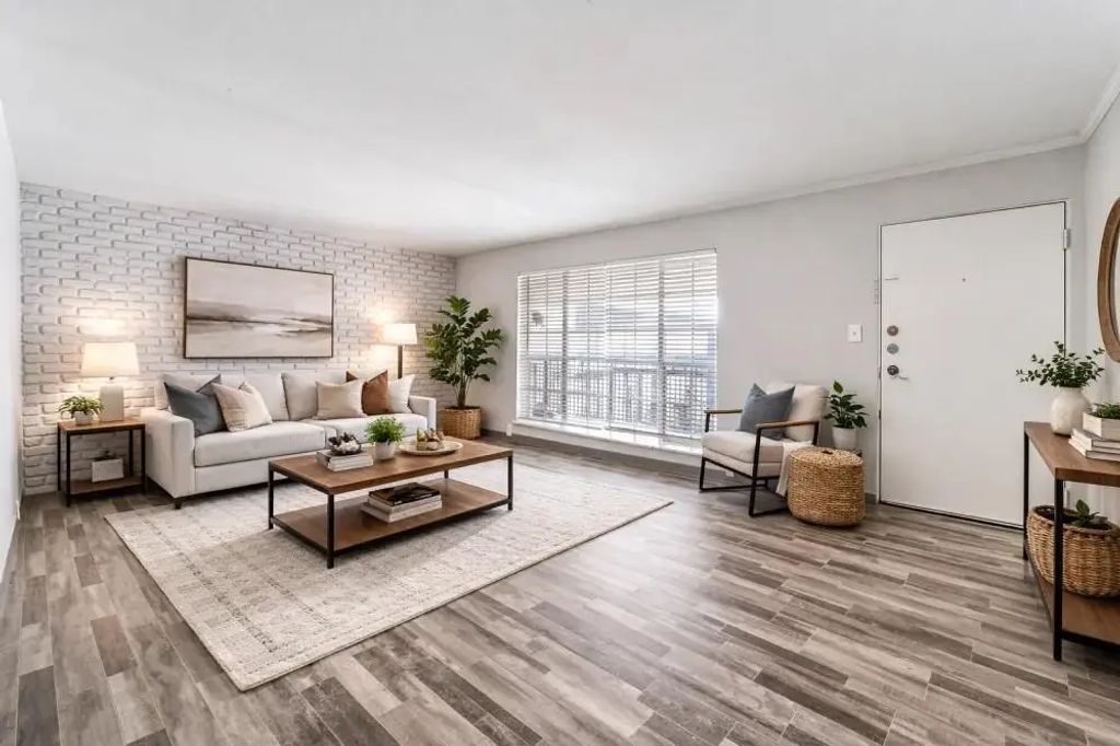 2815 Greenridge Drive 3-080, North Houston