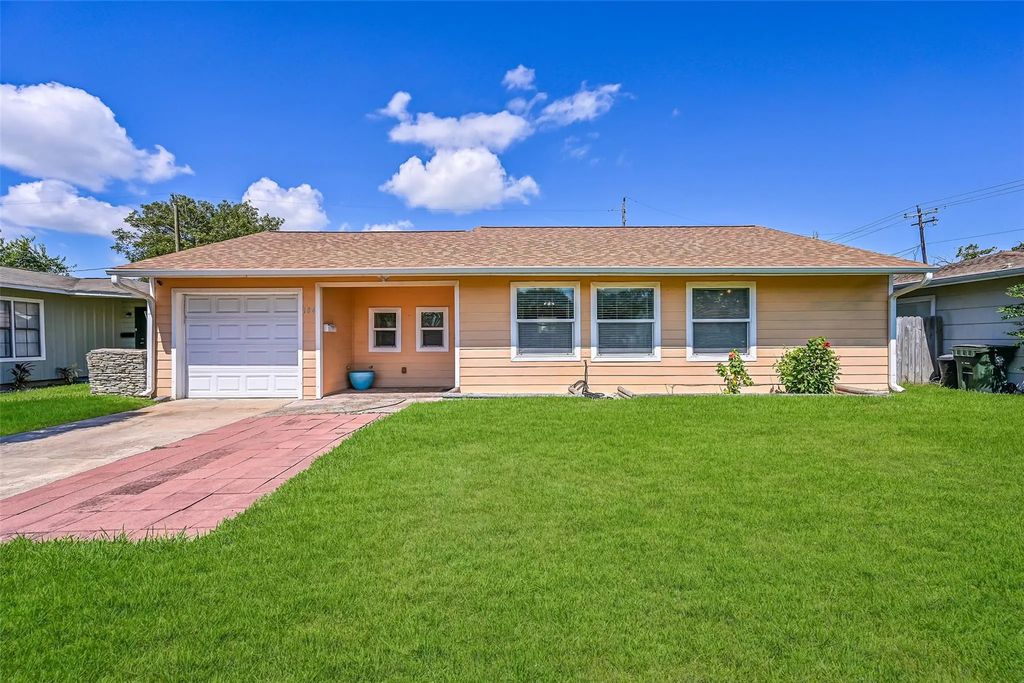 104 Bonita Avenue, Galveston