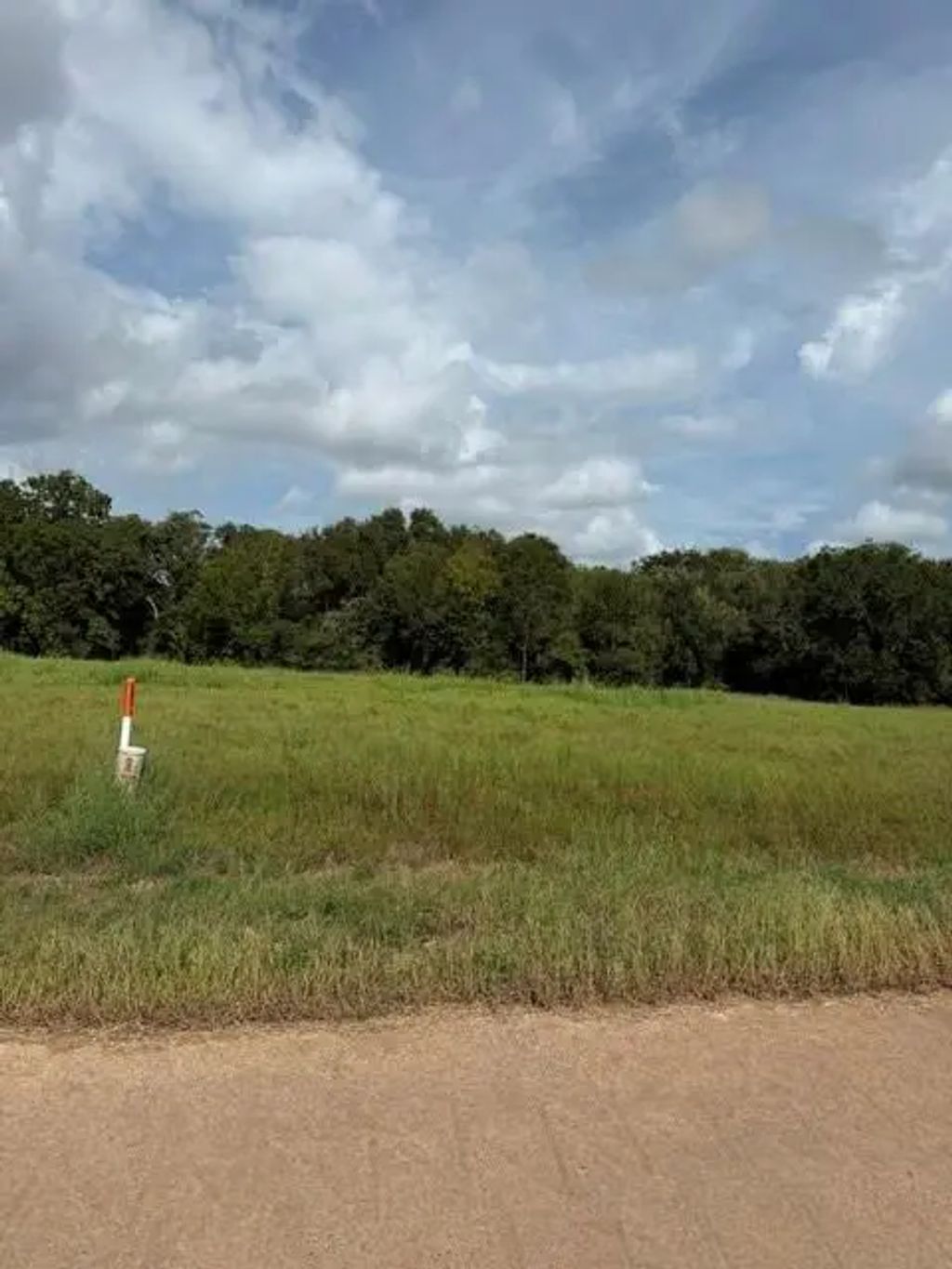 1032 Chuckwagon Trail, Angleton