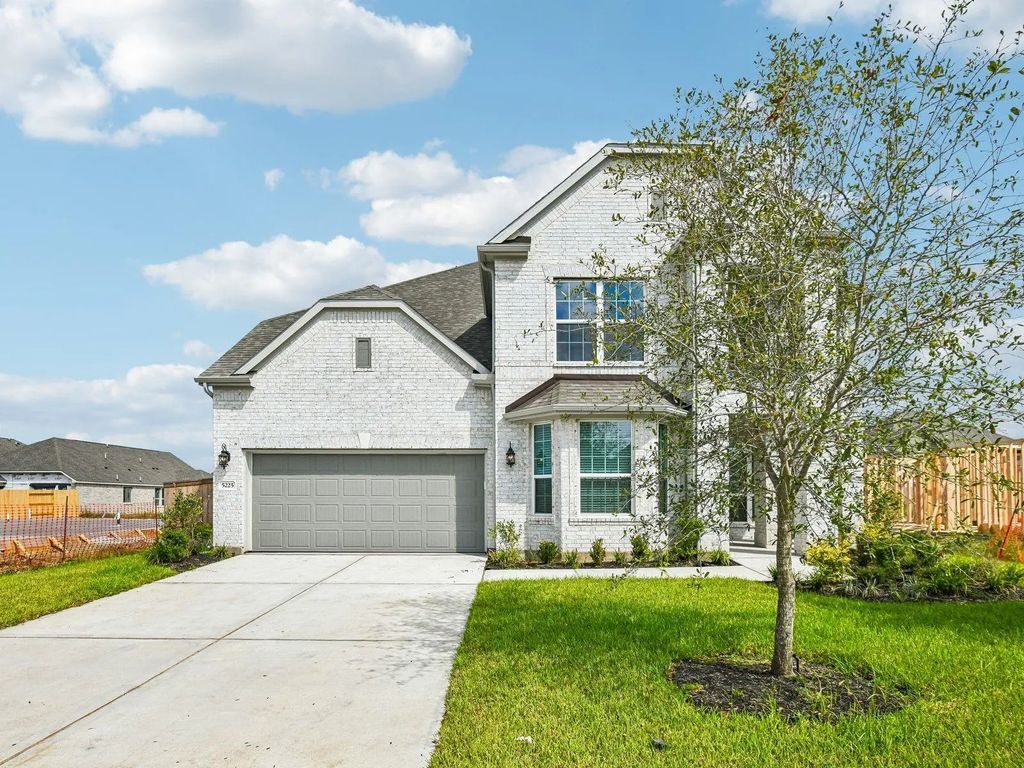 5225 Great Oaks Drive, Pearland