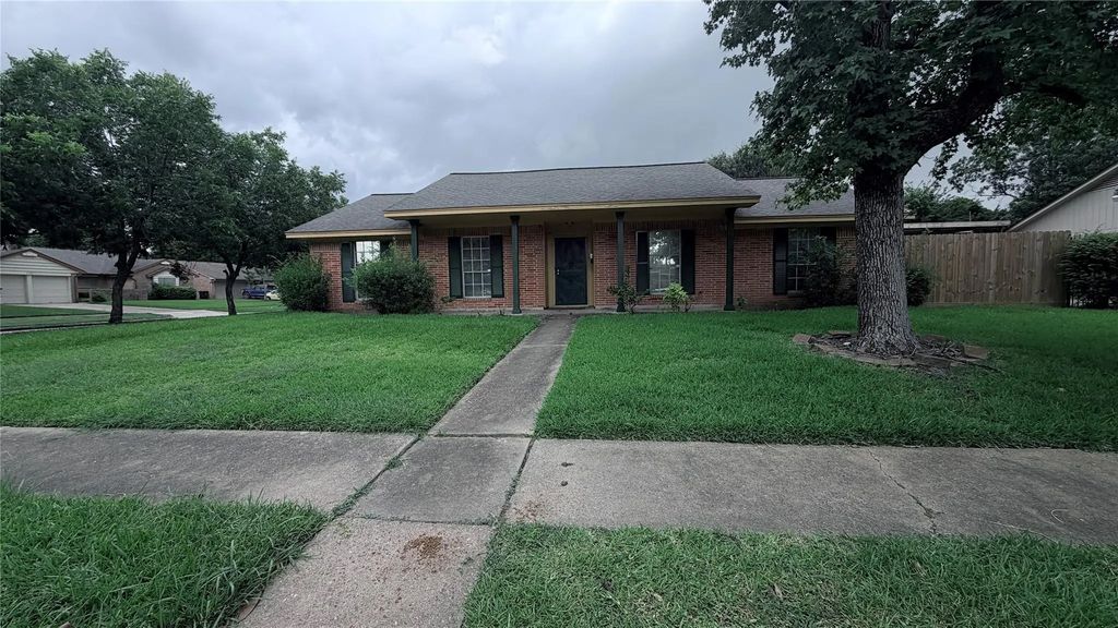 7003 Captain Drive, Houston
