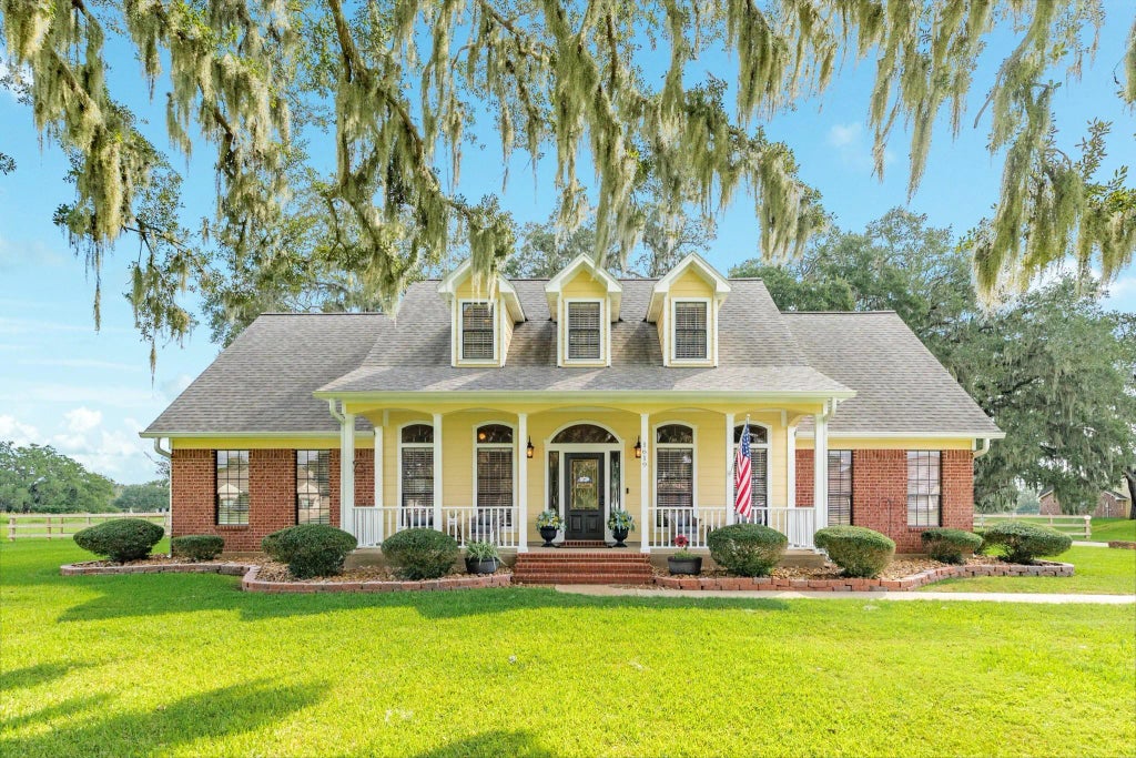 1619 Flintlock Court, Angleton