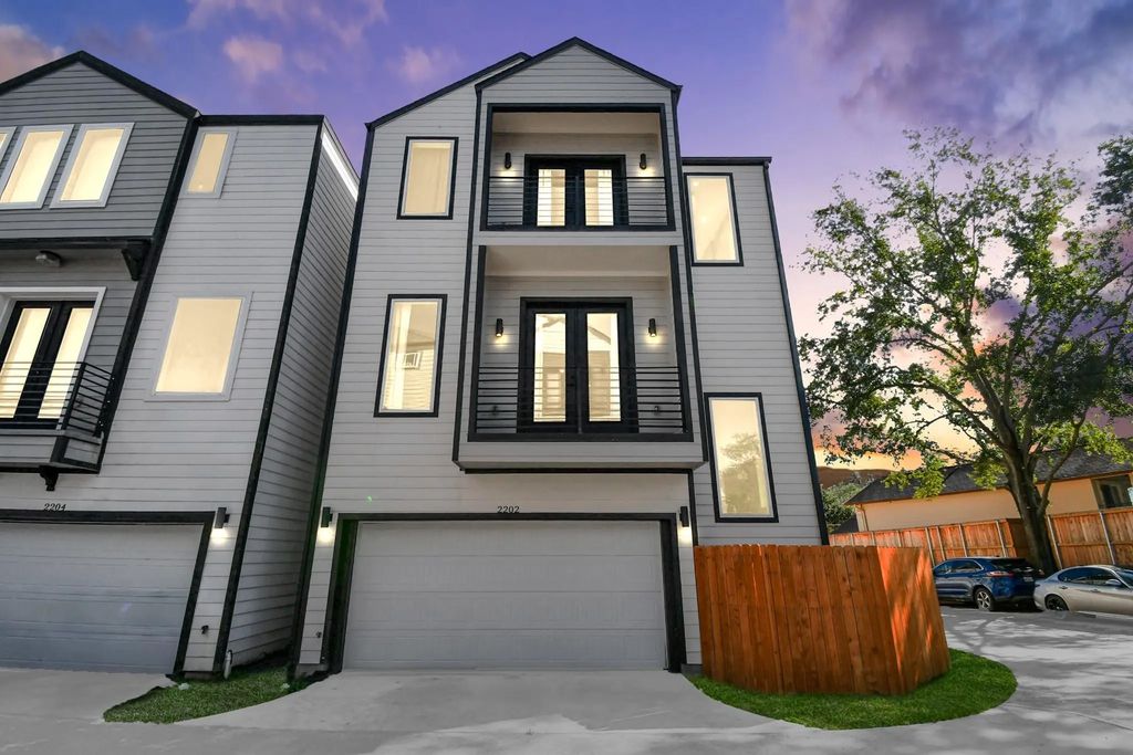 9402 Rain Mood Lane, Houston