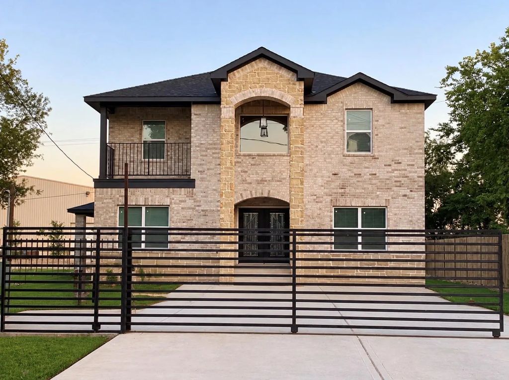 17030 Forest Trail Drive, Channelview
