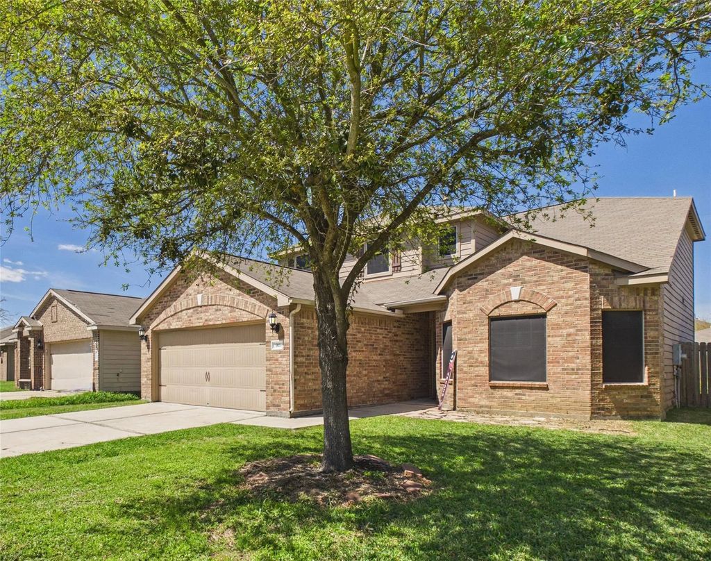 911 Marigold Road, Baytown