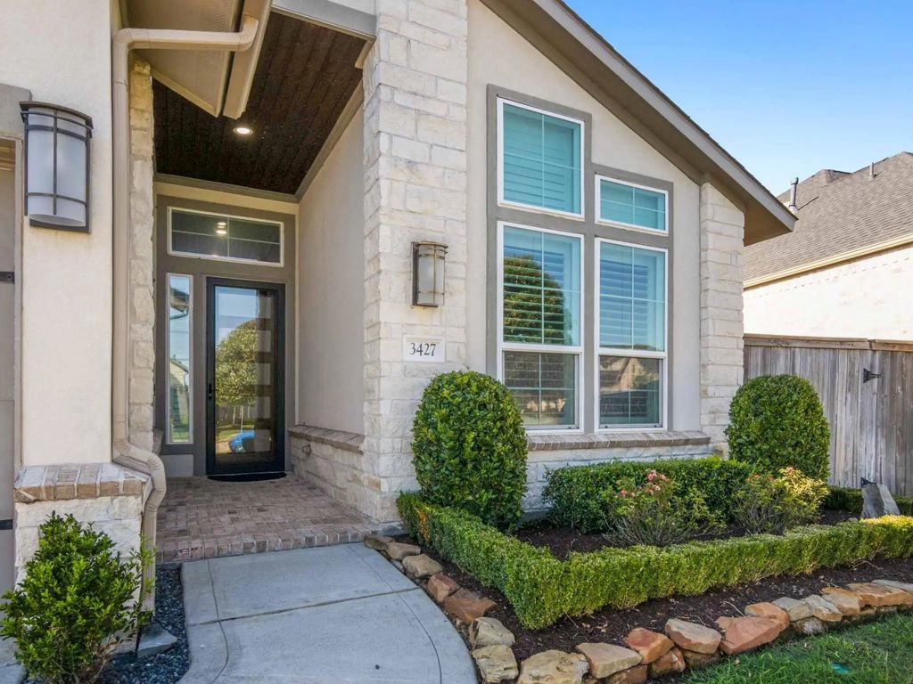 3427 Mckinney Ridge Drive, Houston