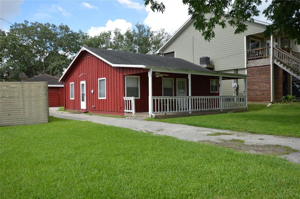 1821 E Winn Street, Kemah