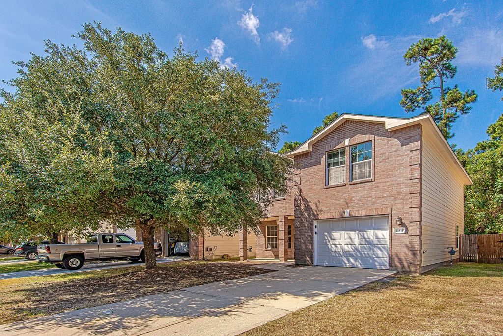 22815 Red Leo Lane, Spring