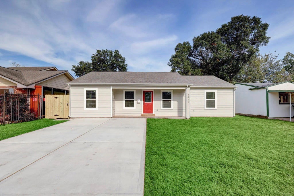 4419 Botany Lane, Houston