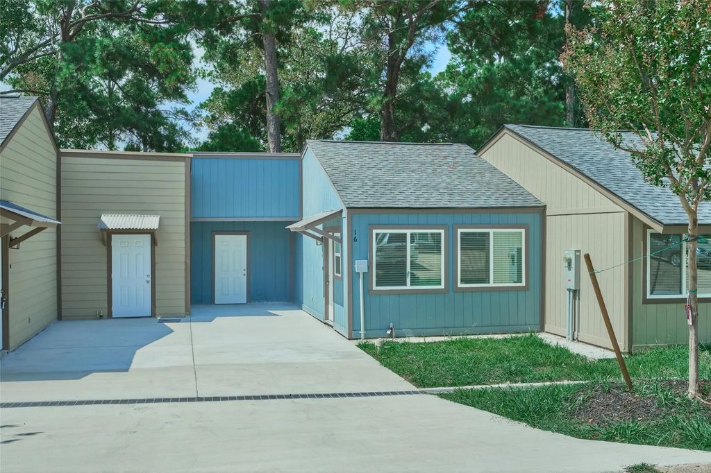 16 Harbour Row Drive, Coldspring