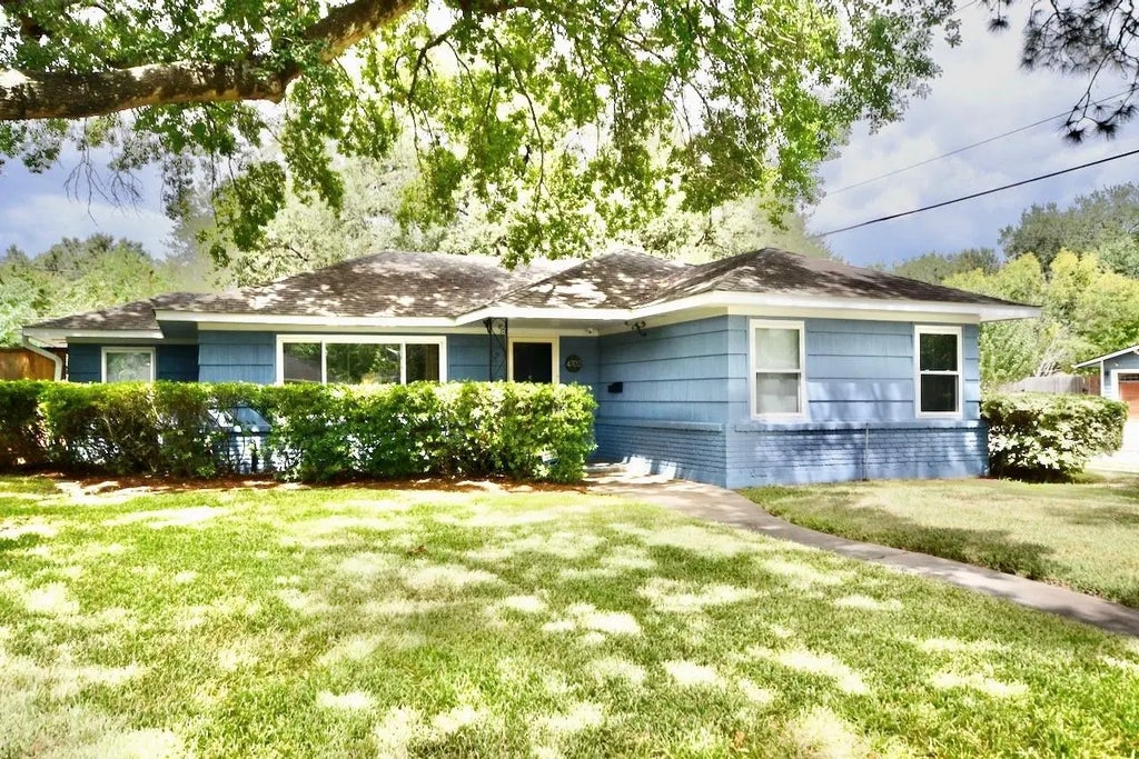 4702 Kingfisher Drive, Houston
