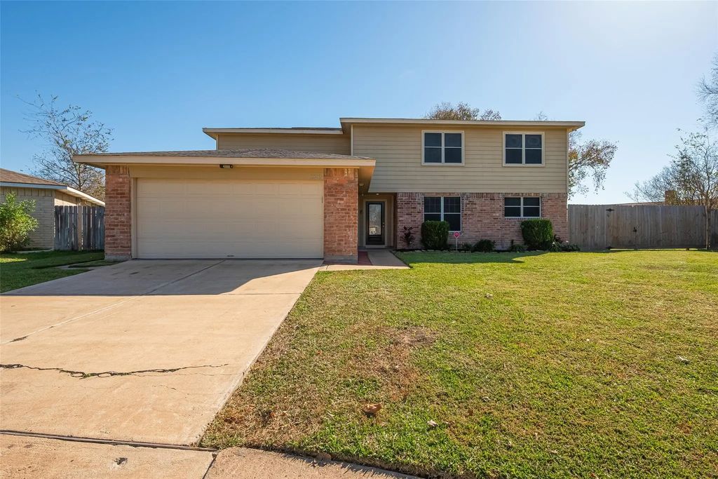 13703 Templar Lane, Sugar Land