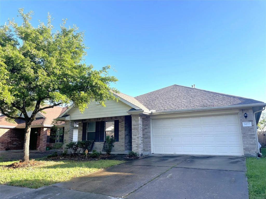 14227 Willow Mountain Lane, Houston