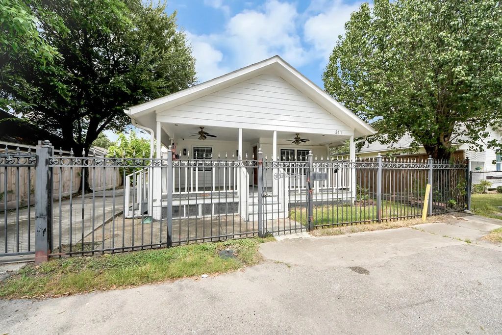 311 N Milby Street, Houston