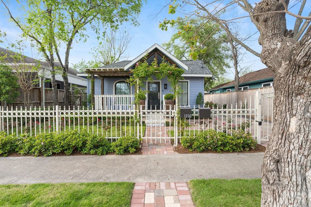 1116 Nadine Street, Houston
