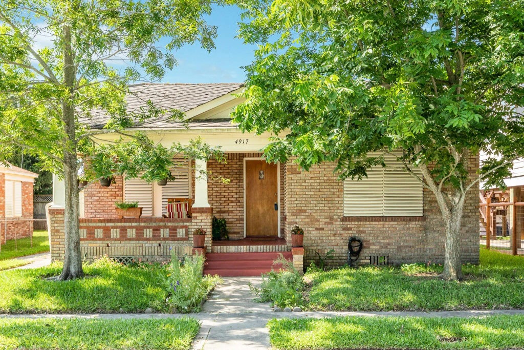 4917 Austin Drive, Galveston
