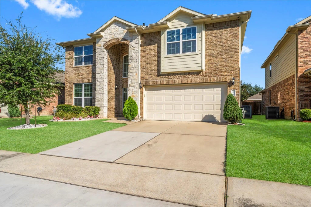 12042 Rockridge Falls Drive, Tomball