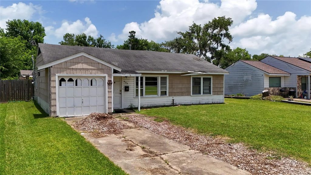 409 Center Way, Lake Jackson