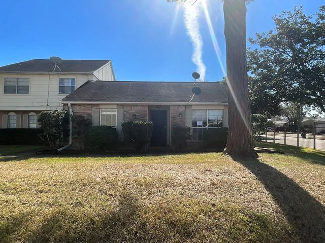 10803 Sandpiper Drive 171, Houston