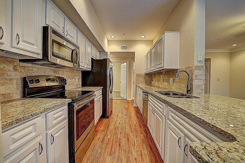 1919 Post Oak Park Drive 2104, Houston