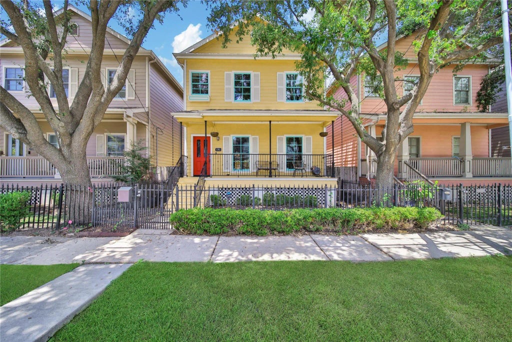 1745 Beall Street, Houston