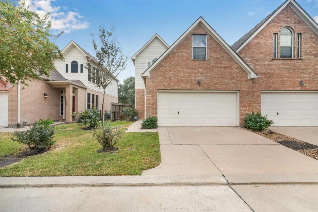 14223 Mossy Gate Lane, Houston