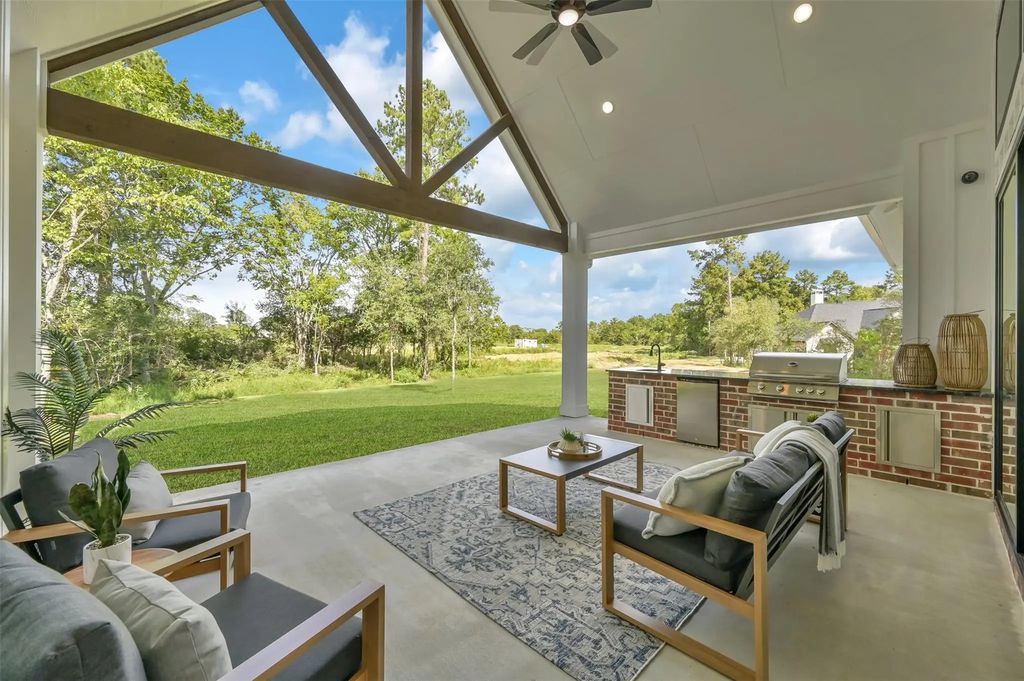 8557 Butler Ranch Court, Plantersville