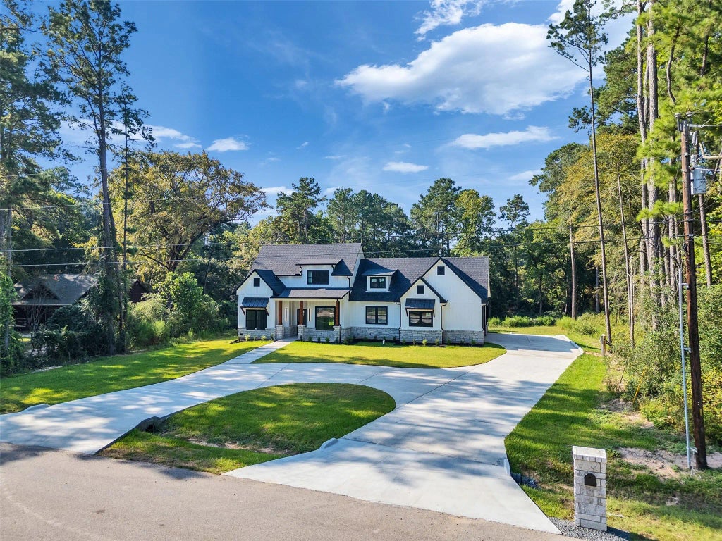 451 Pelican, Magnolia