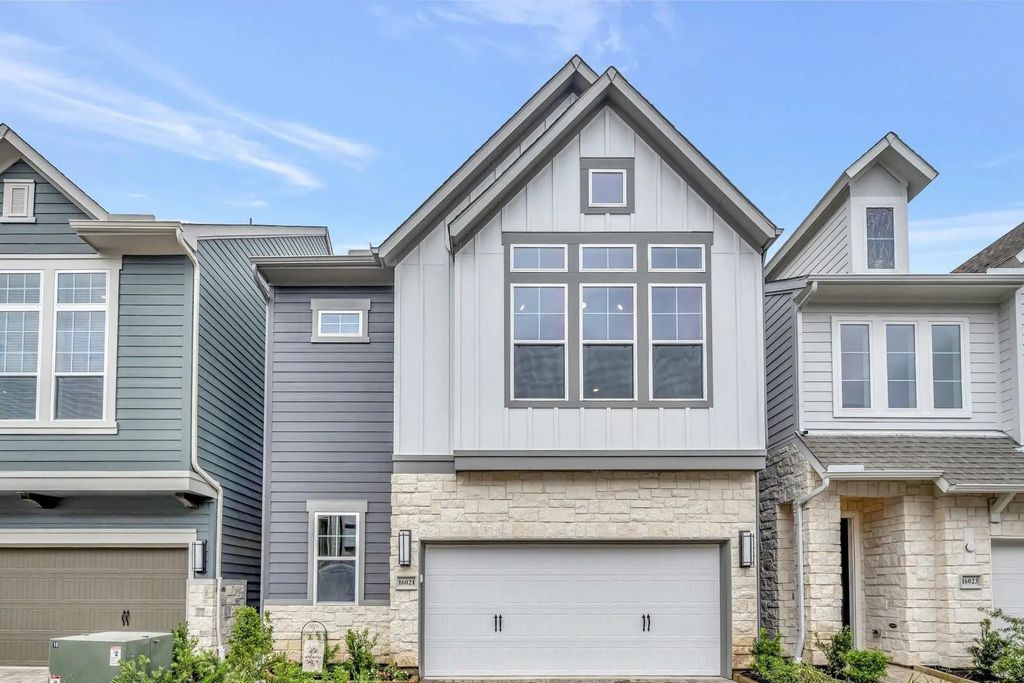 16021 Hayes Park Drive, Houston