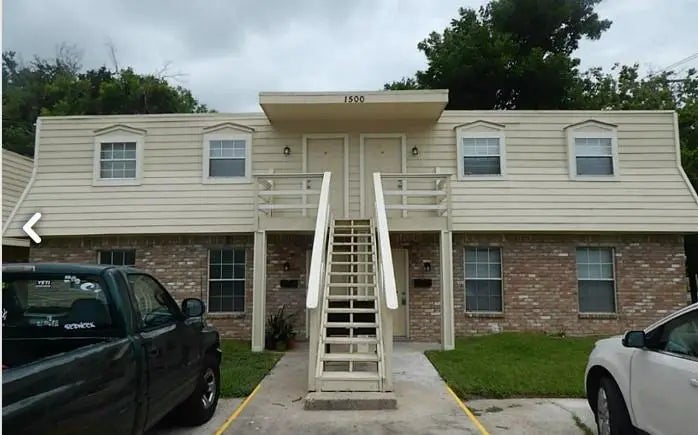 1500 Oleander Dr, La Marque