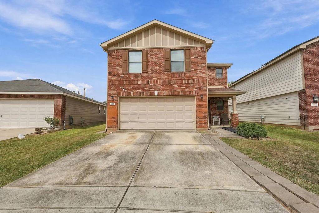 911 Belshear Court, Houston